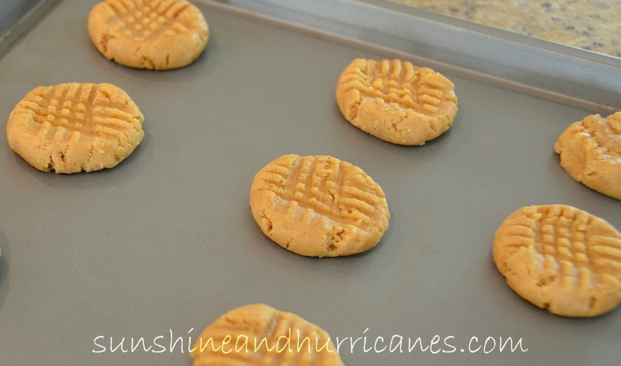 Positively Irresistible Peanut Butter Cookies at sunshineandhurricanes.com