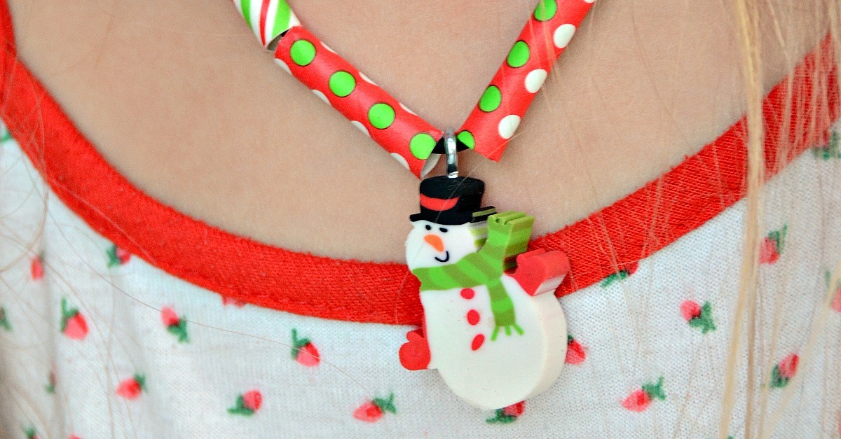 DIY Kids Christmas Necklace Craft