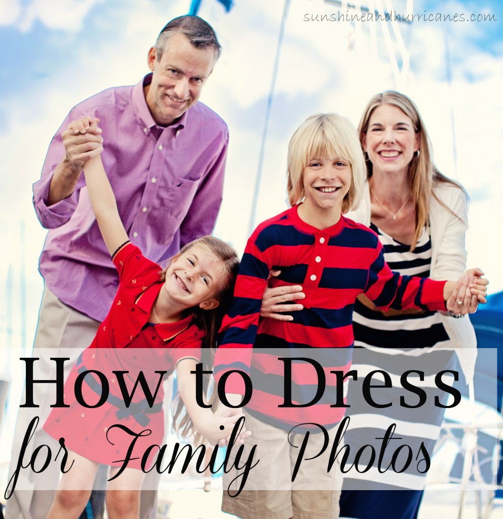 You Don't Have to Be Style Savvy to Choose Clothes that Create Unique and Fun Family Photos. Get tips for: How to Dress for Family Photos.