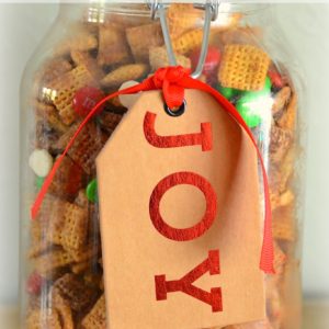 Easy Holiday Snack Mix