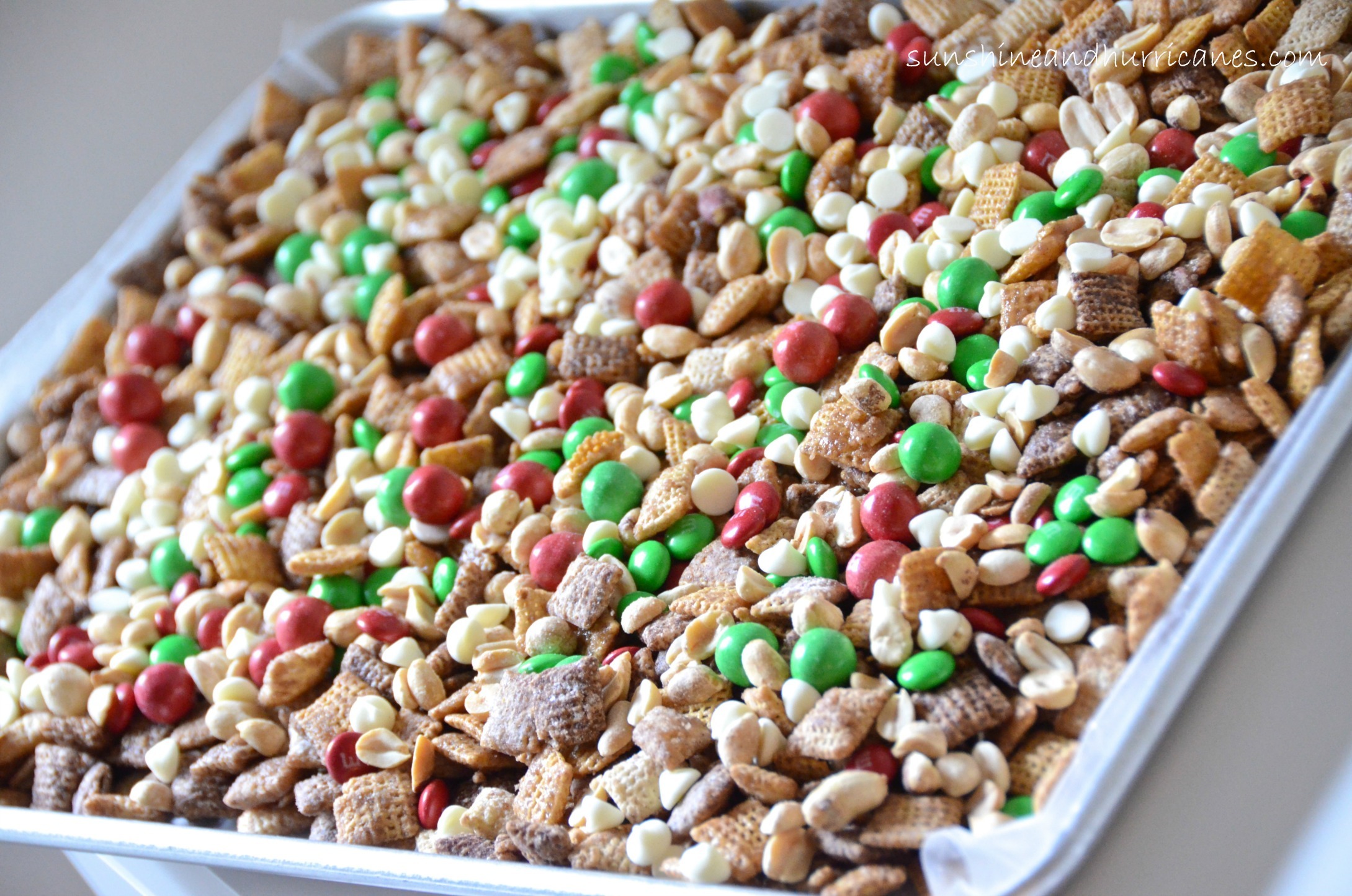 Easy Holiday Snack Mix