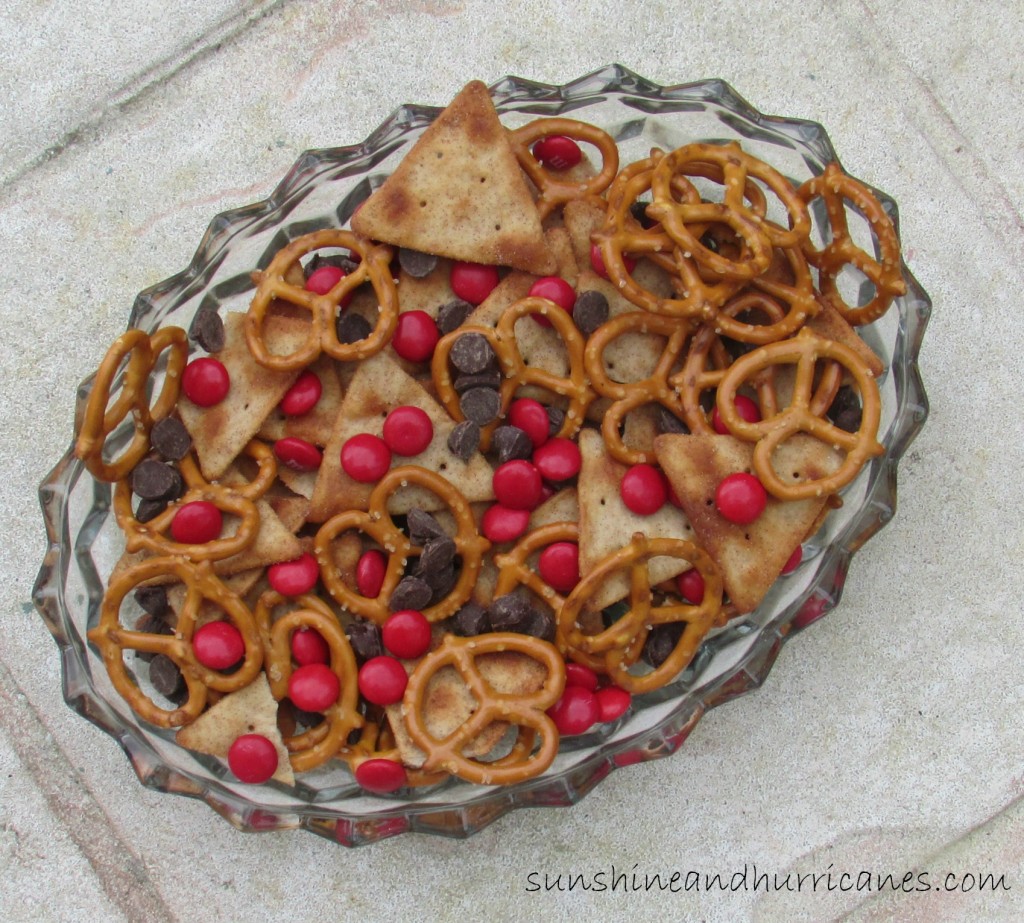 Rudolph's Snack Mix