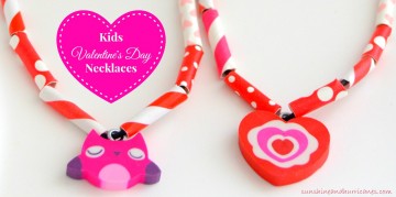 Looking for a cute Valentine's Day activity to do with the kids or to use as a project for a school party? These Easy Kids Valentine's Day Necklaces are a perfect Valentine's Day Craft. sunshineandhurricanes.com