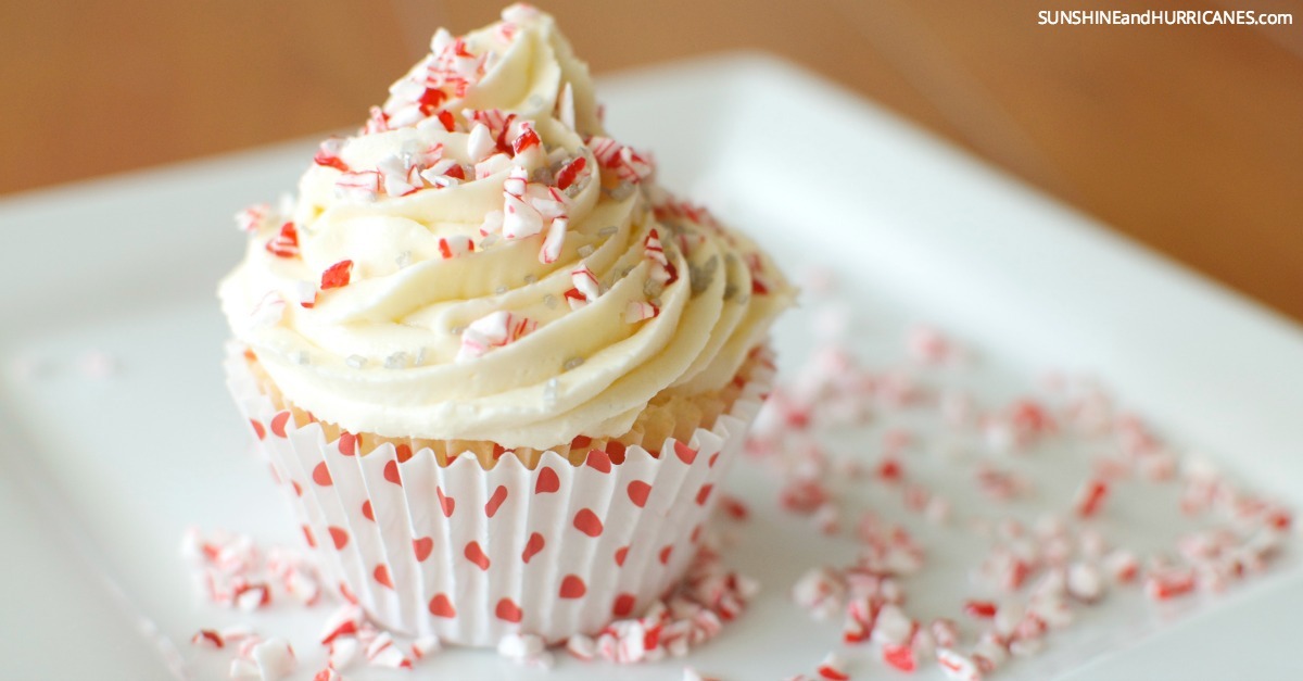 peppermint cupcakes from sunshineandhurricanes.com