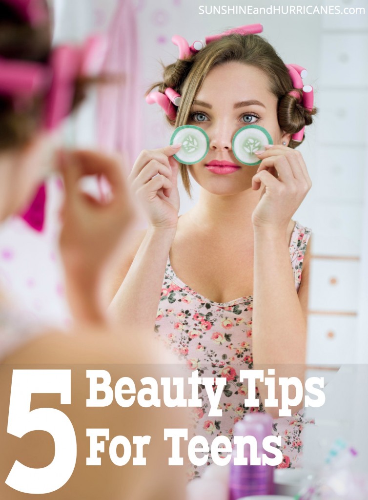 Are you raising a teen girl? Wondering what the 5 best teen beauty tips are that she should learn? These simple suggestions will help keep teenage girls healthy as moms share their beauty tips with their daughters. ad MomsBeautyRituals