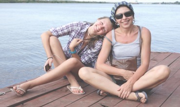 Are you worried that you and your tween or teen daughter are not connected the way you used to be? These 5 easy ways to build a strong mother daughter relationship will help get you through these more challenging years together. SunshineandHurricanes.com